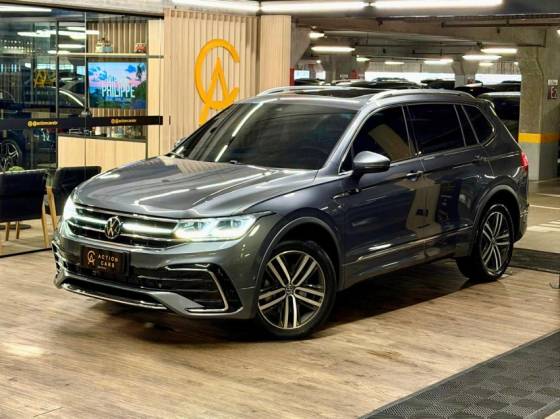 VOLKSWAGEN TIGUAN 2.0 300 TSI GASOLINA ALLSPACE R-LINE AUTOMÁTICO